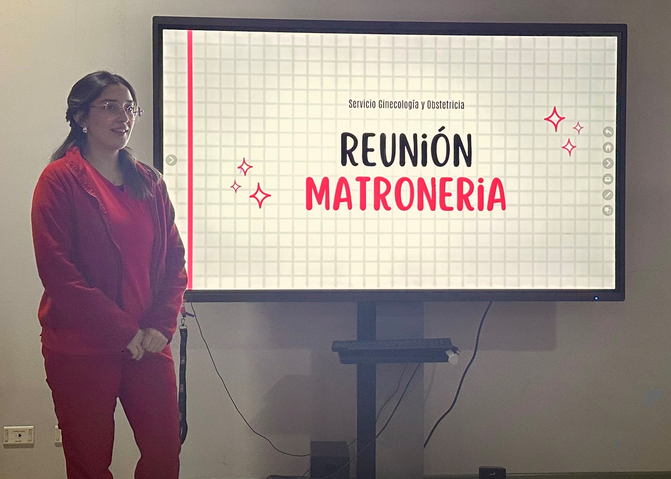 Encargados del Programa de la Mujer abordan el fortalecimiento de la atención a usuarias